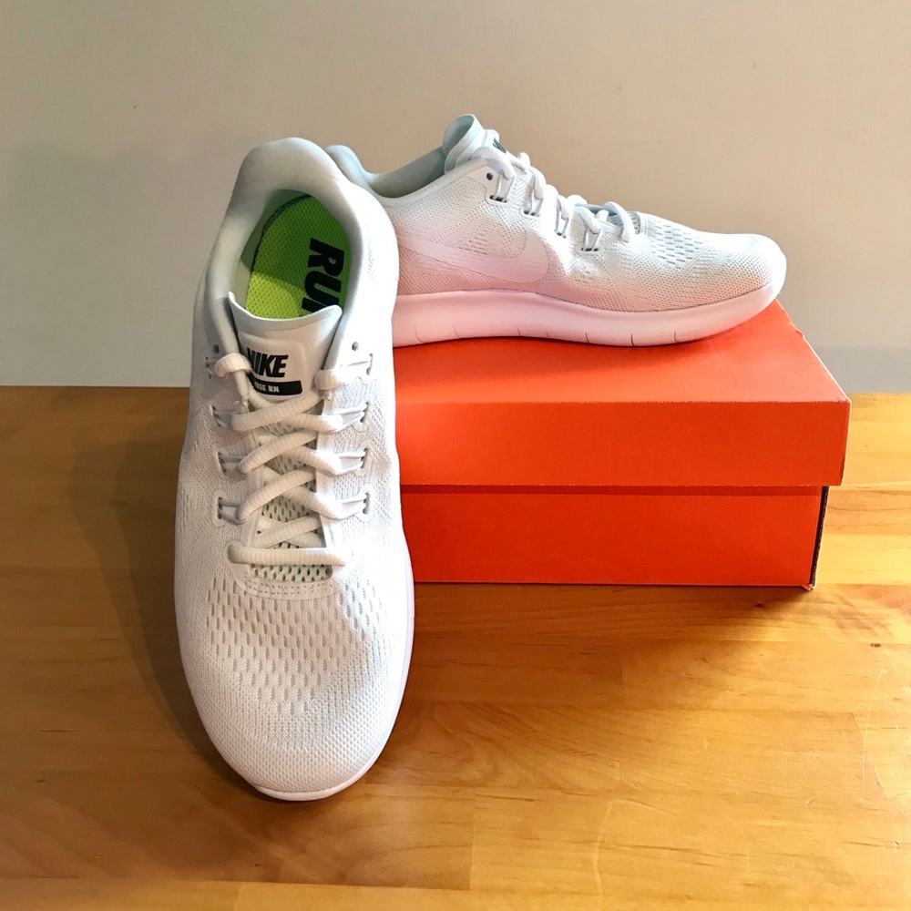 Nike Women’s Free Rn 2017